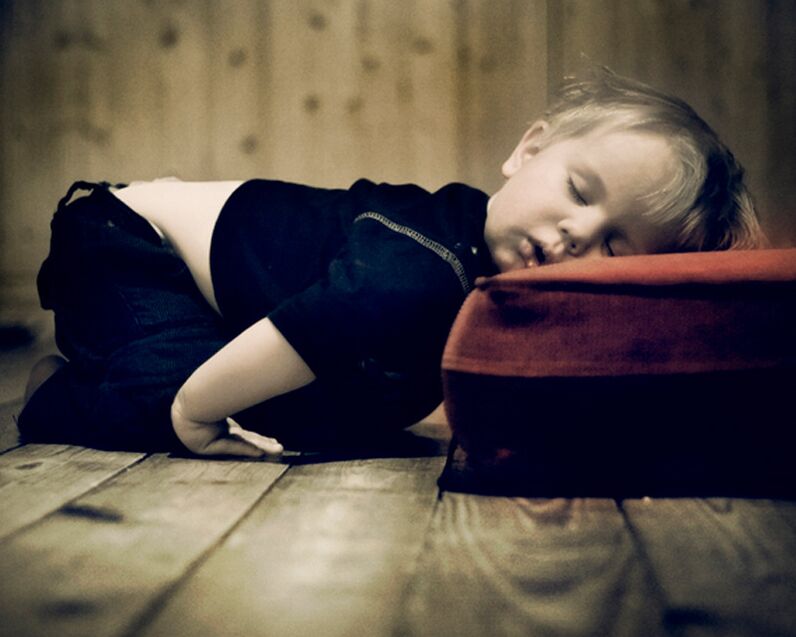 Grinding teeth during sleep is a sign of helminthic infestation in both children and adults